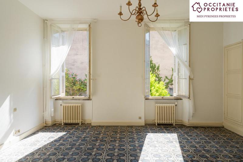 Maison de village - 282 m² - 8 pièces