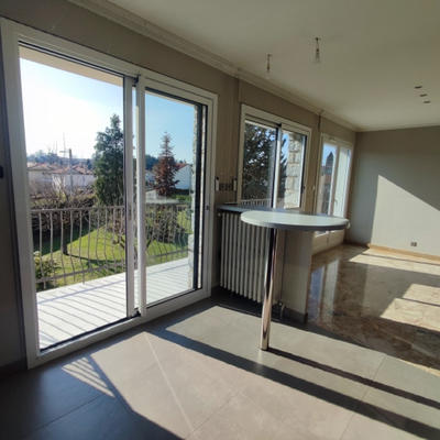 Maison - 192 m² - 8 pièces