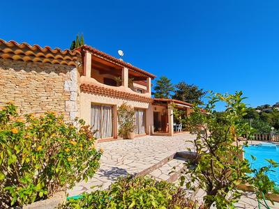 Maison - 170 m² - 5 pièces