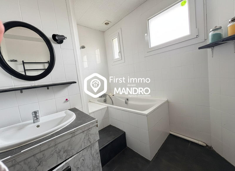 Maison - 166 m² - 8 pièces