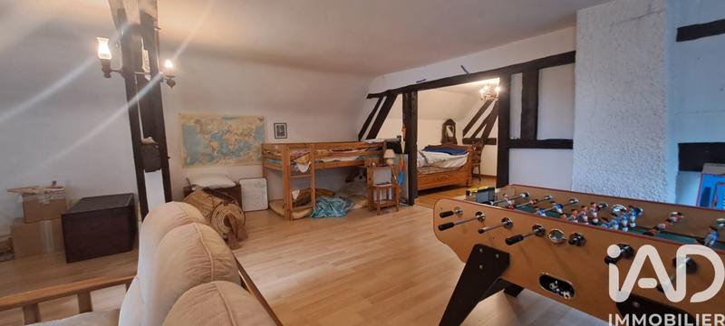 Maison - 280 m² - 9 pièces