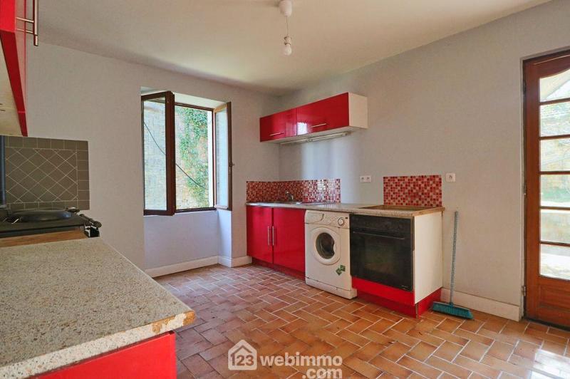 Maison - 93 m² - 4 pièces