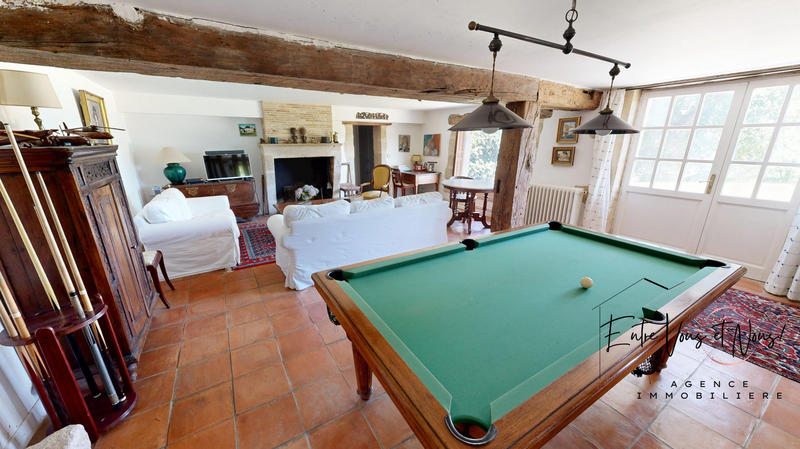 Maison ancienne - 274 m² - 14 pièces