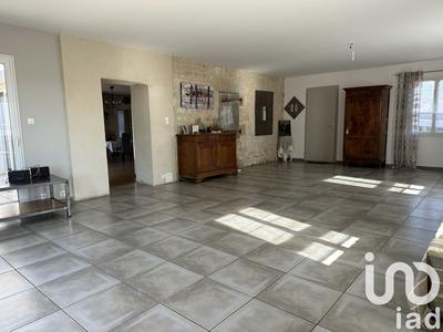 Maison - 209 m² - 8 pièces