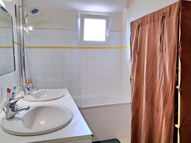 Maison - 102 m² - 5 pièces