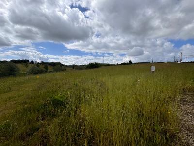 Terrain constructible - 1 010 m²