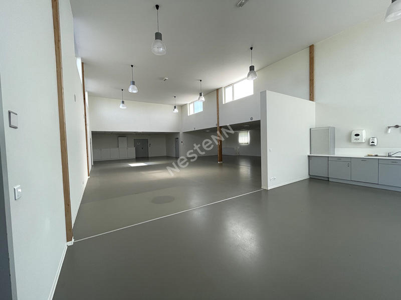 Local d'activité / Entrepôt - 476 m²