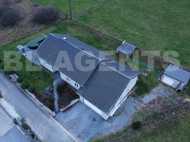 Maison - 200 m² - 5 pièces