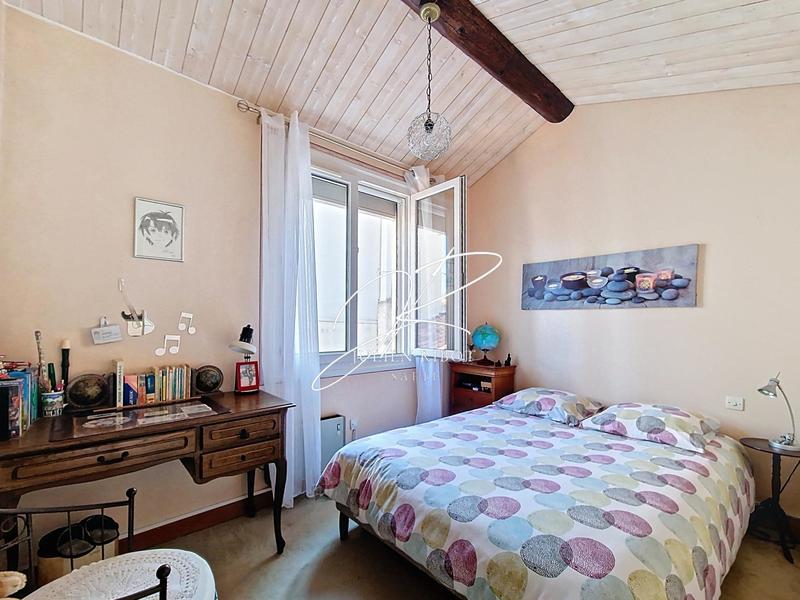 Maison - 243 m² - 7 pièces