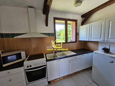 Maison - 1 000 m² - 30 pièces