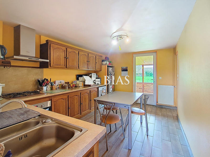 Maison traditionnelle - 180 m² - 7 pièces