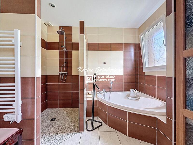 Villa - 180 m² - 5 pièces