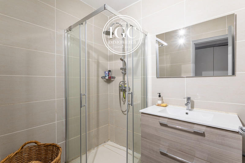 Appartement - 49 m² - 2 pièces