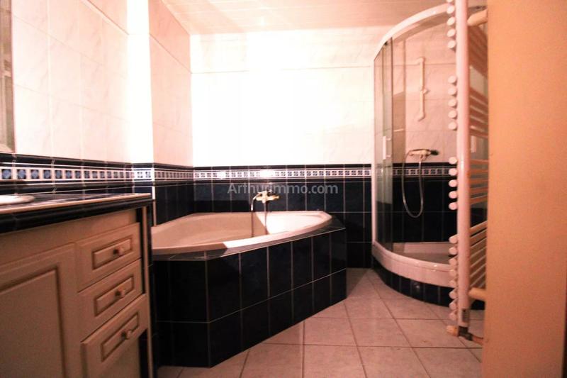 Appartement - 72 m² - 2 pièces