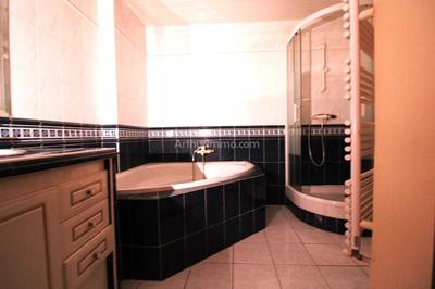 Appartement - 72 m² - 2 pièces