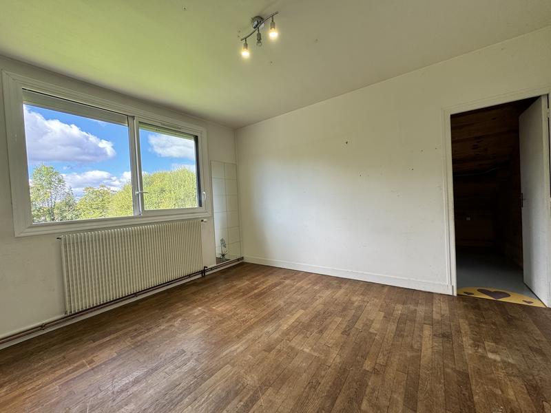 Maison - 170 m² - 10 pièces