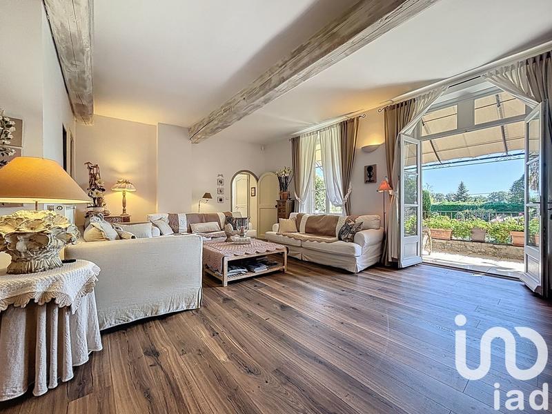 Maison - 350 m² - 12 pièces