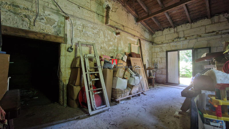 Maison - 207 m² - 7 pièces