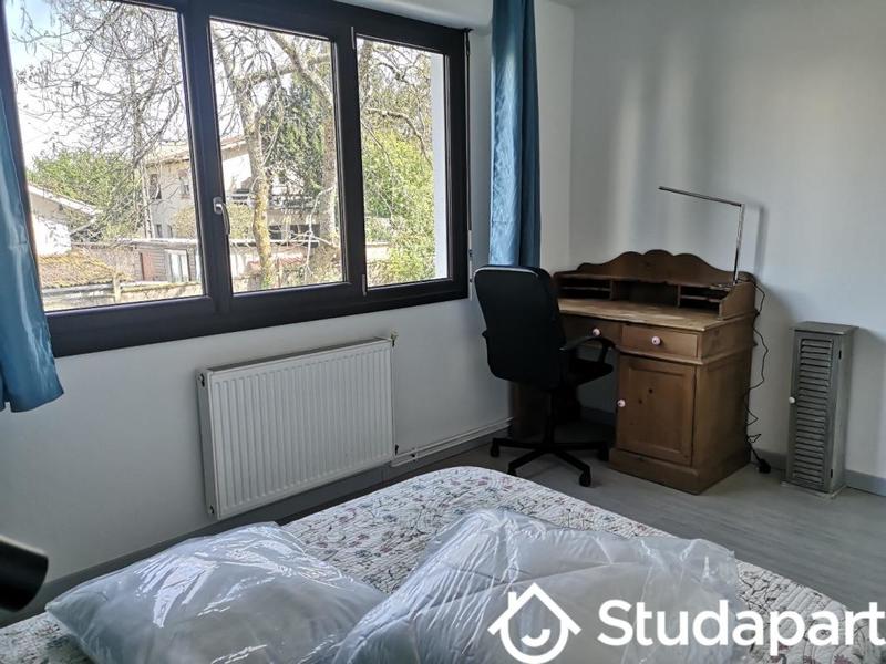 Chambre - 13 m² - 1 pièce