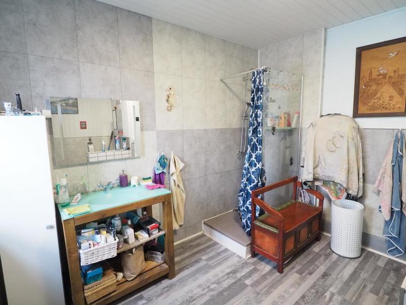 Maison - 249 m² - 11 pièces