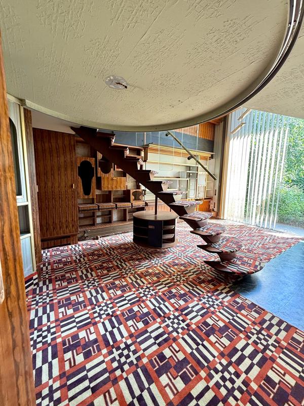 Maison traditionnelle - 232 m² - 7 pièces