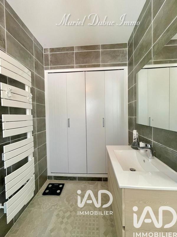 Maison - 201 m² - 5 pièces