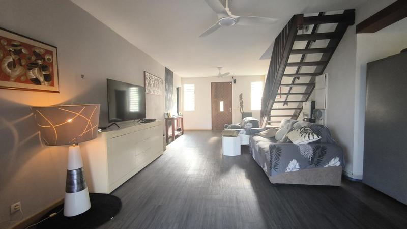 Maison - 104 m² - 5 pièces