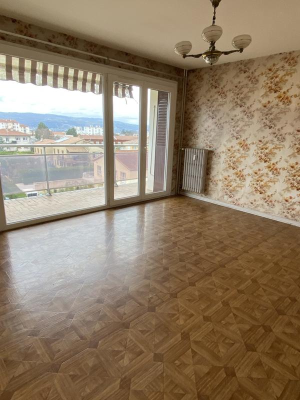 Appartement - 70 m² - 4 pièces