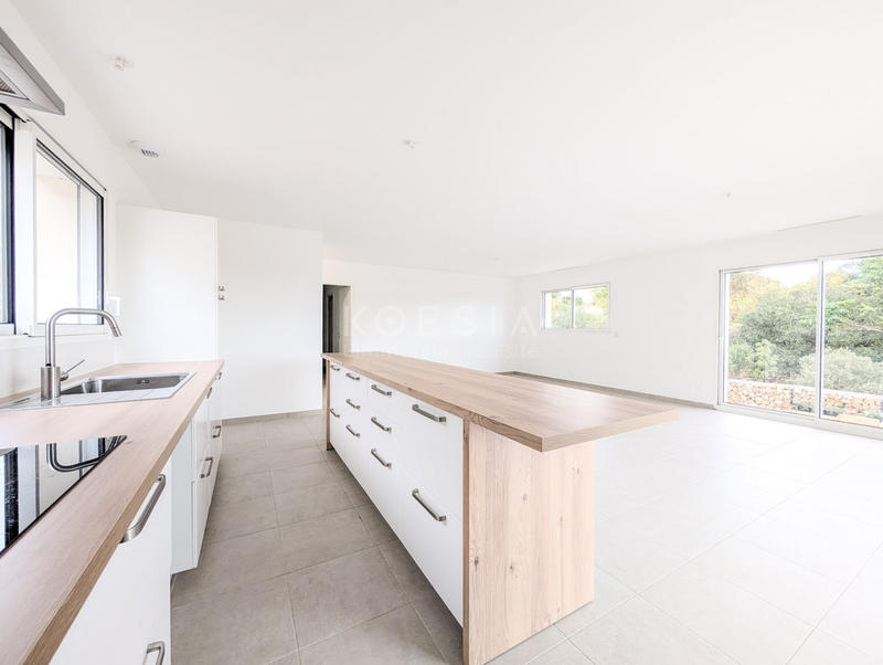 Villa - 111 m² - 4 pièces