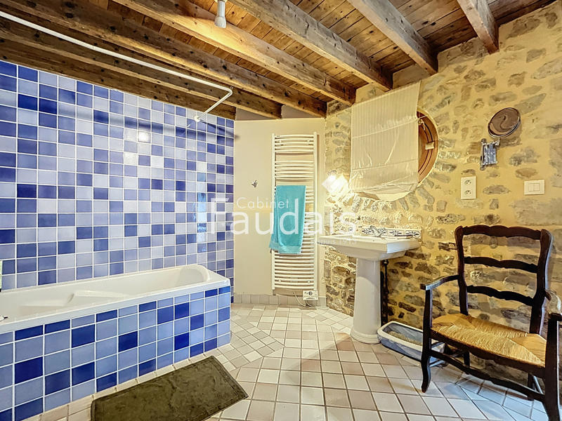 Maison - 110 m² - 5 pièces