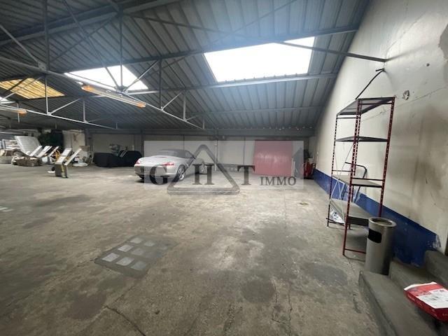 Local commercial - 1 300 m²