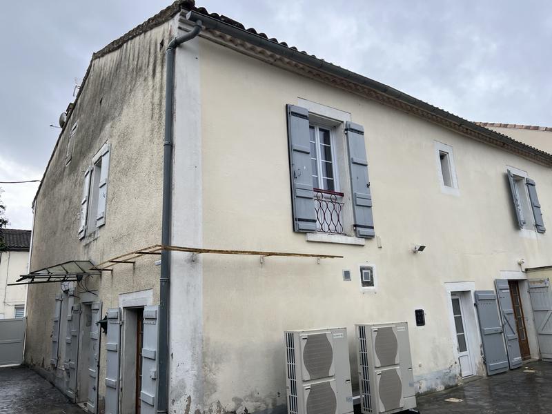 Maison - 252 m² - 5 pièces