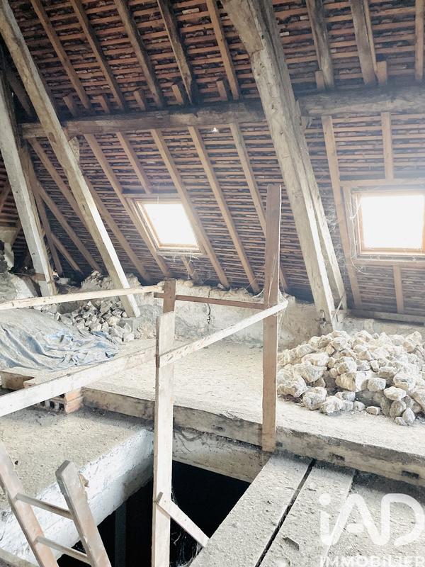 Maison - 201 m² - 10 pièces