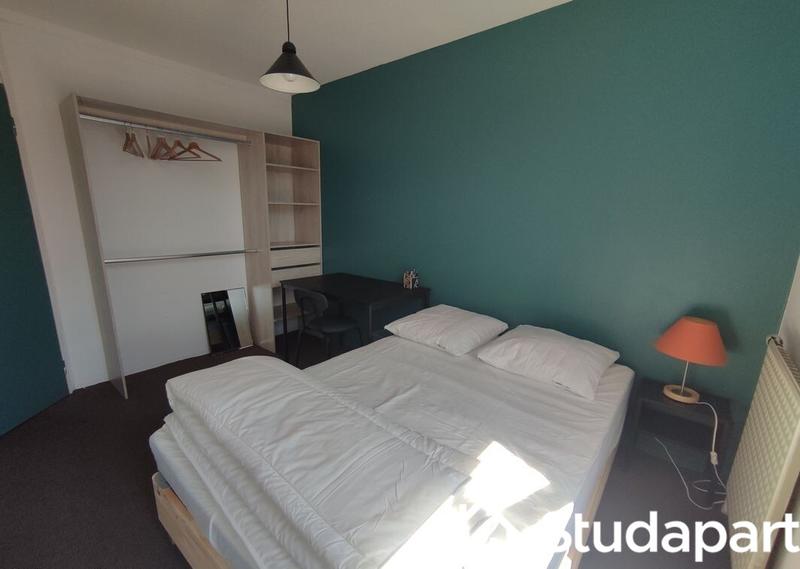 Chambre - 10 m² - 1 pièce