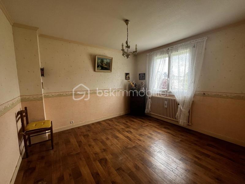 Maison traditionnelle - 85 m² - 6 pièces