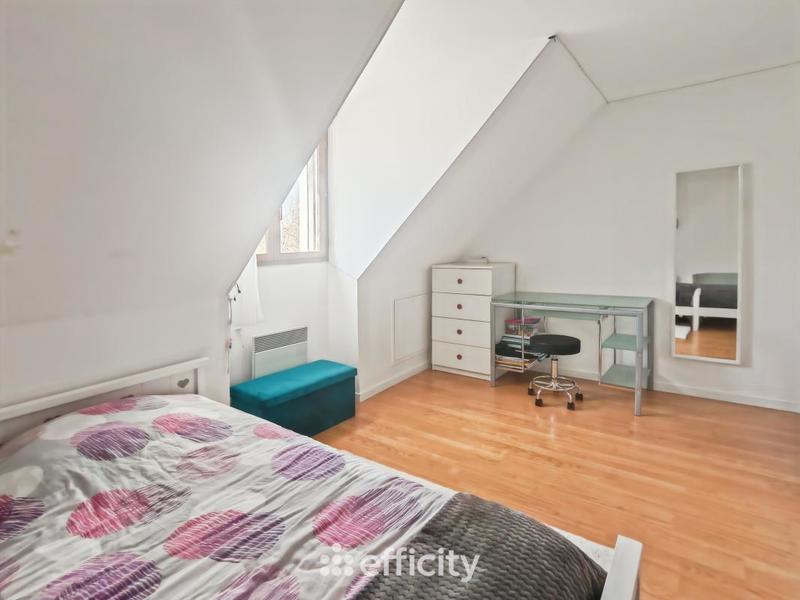 Pavillon - 145 m² - 7 pièces