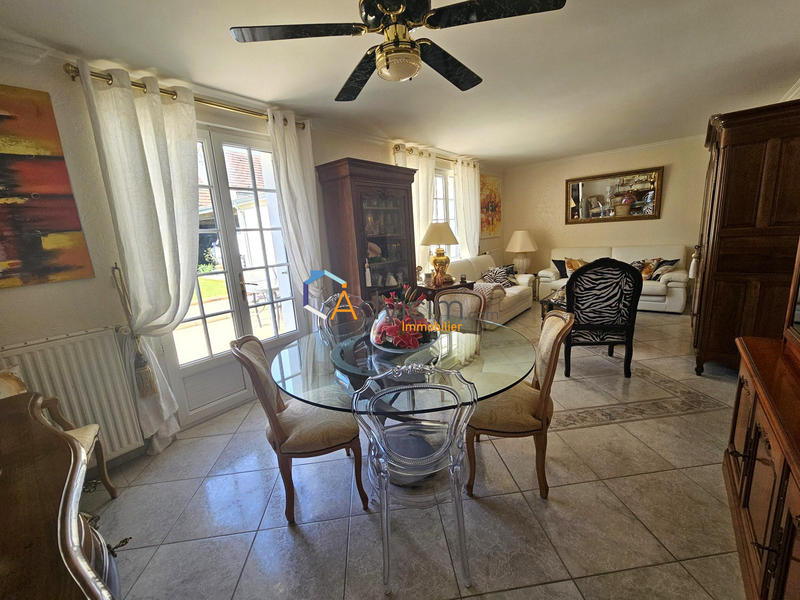 Maison - 102 m² - 5 pièces