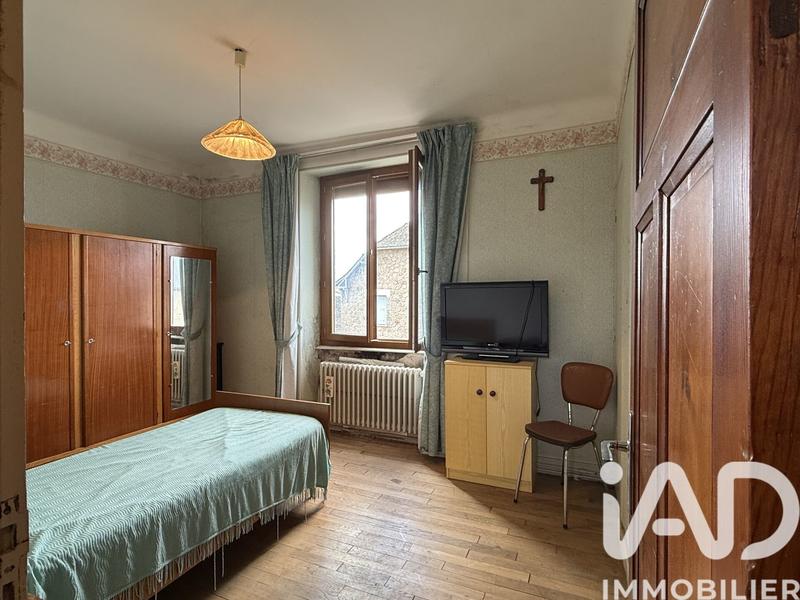 Maison - 272 m² - 9 pièces