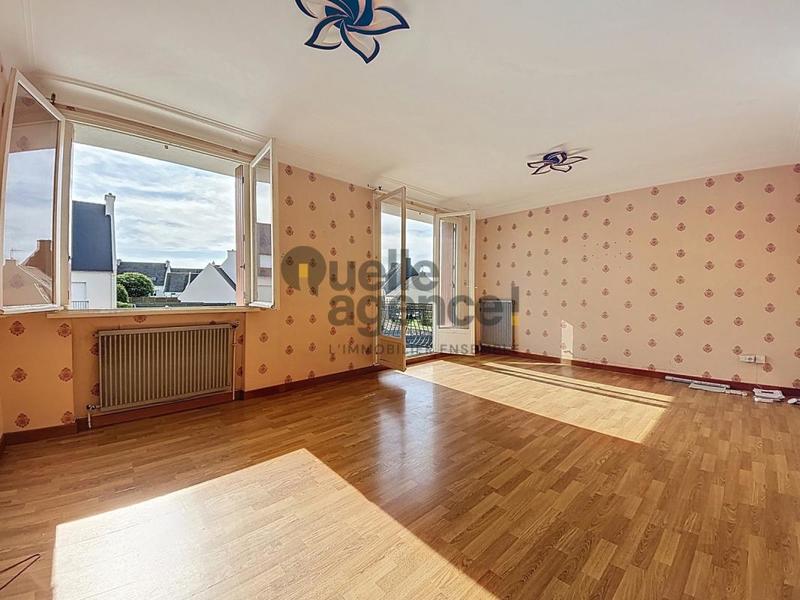 Maison - 93 m² - 4 pièces