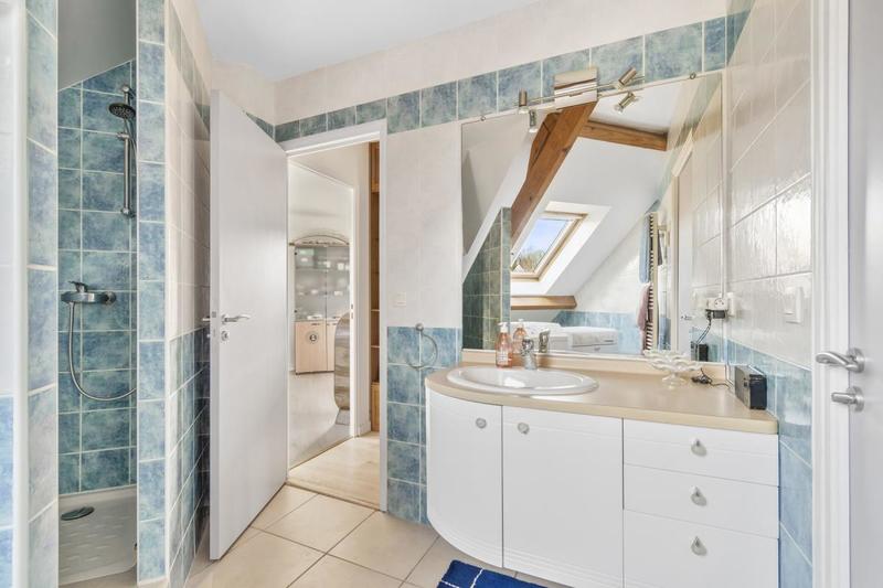 Maison - 147 m² - 7 pièces