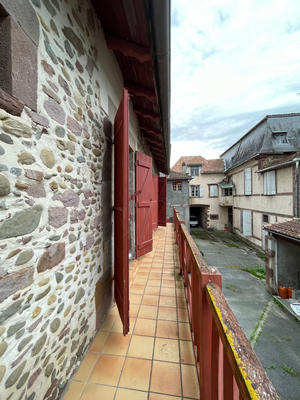 Immeuble - 157 m² - 6 pièces