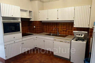 Appartement - 90 m² - 3 pièces