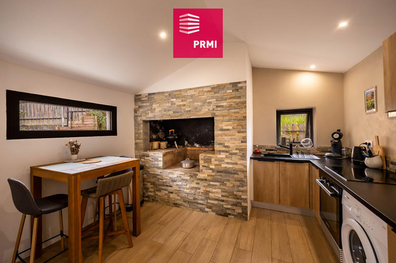 Maison - 230 m² - 7 pièces