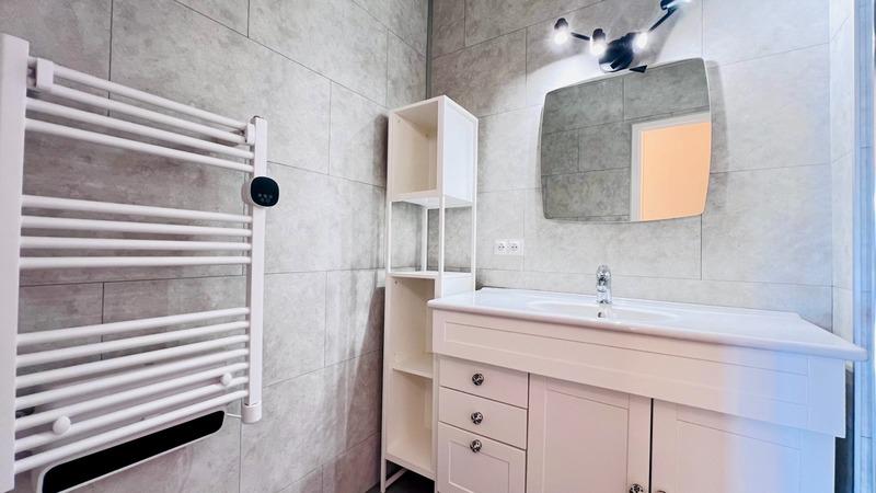 Appartement - 80 m² - 4 pièces