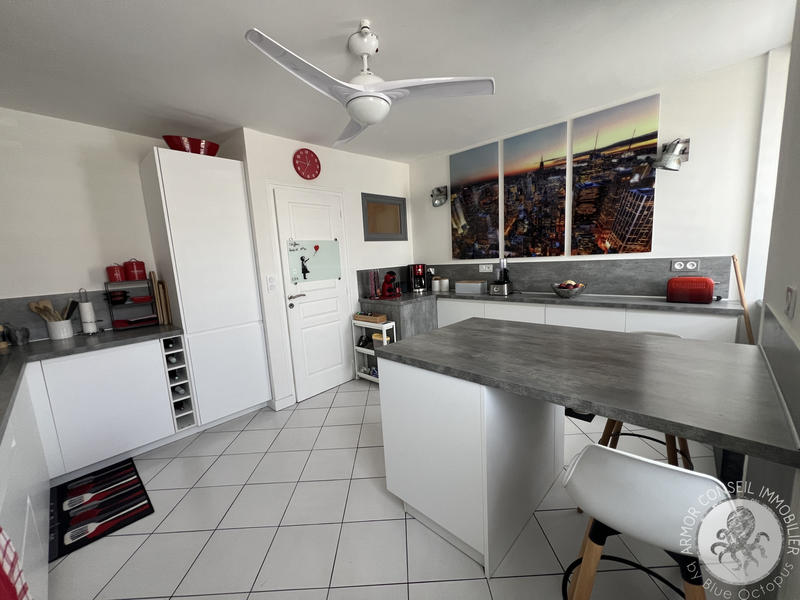 Maison - 121 m² - 5 pièces