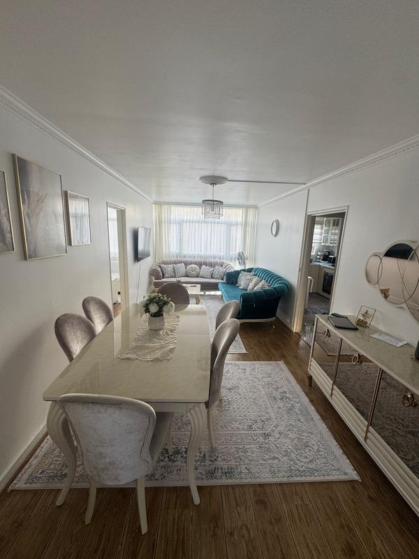 Appartement - 80 m² - 5 pièces