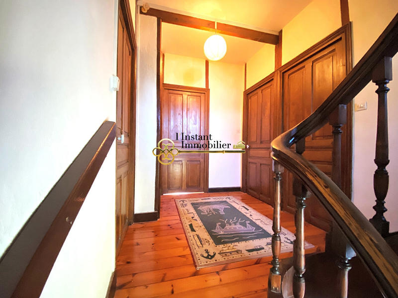 Maison de maîtres - 154 m² - 8 pièces