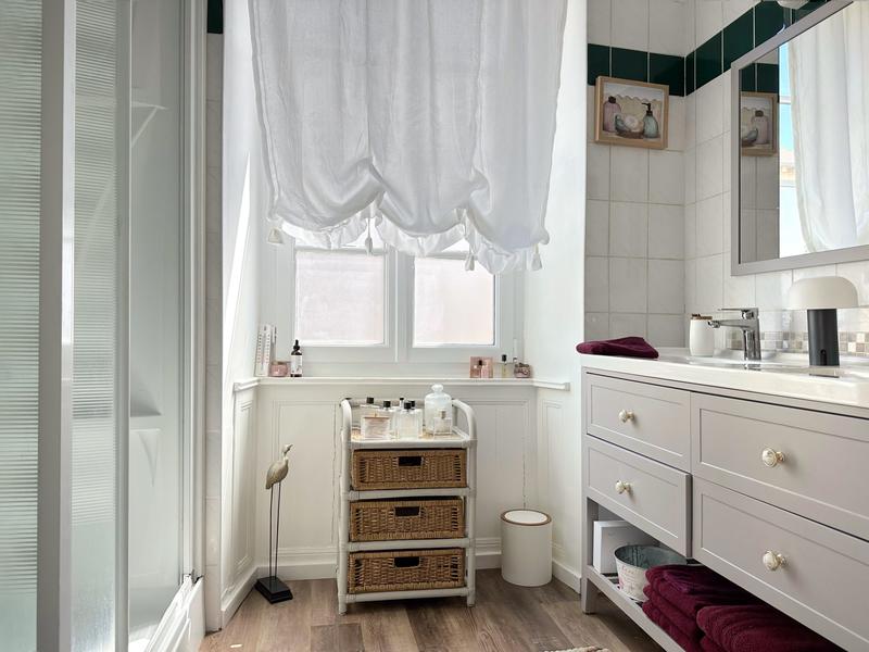 Appartement - 99 m² - 5 pièces