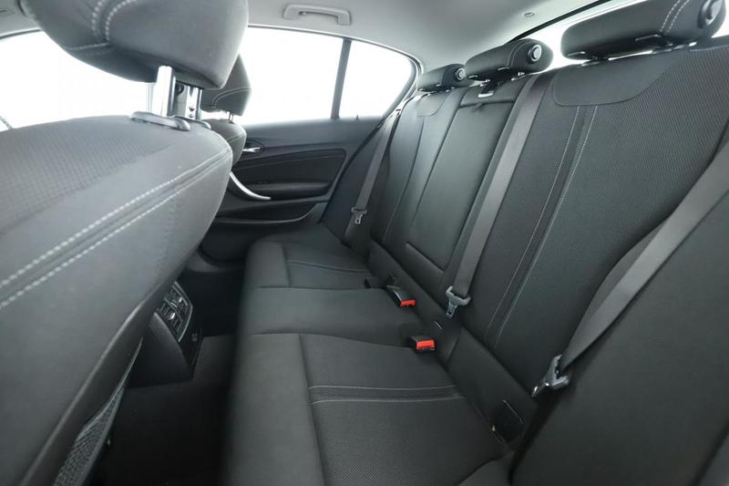 Bmw Série 1 118d Sport Bva8 5p 150 ch