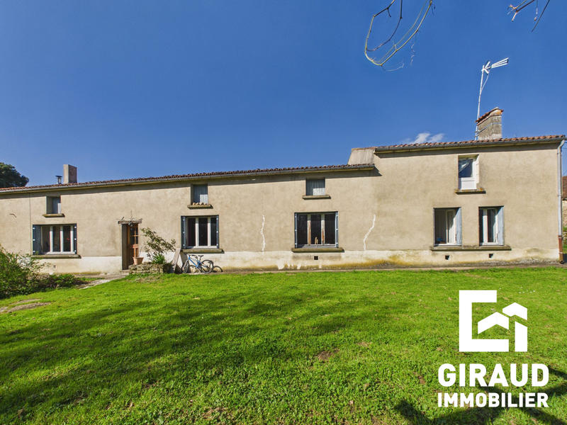 Maison ancienne - 213 m² - 9 pièces